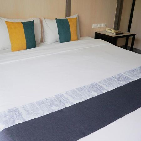 Sea Breeze Jomtien Resort Pattaya Exterior photo