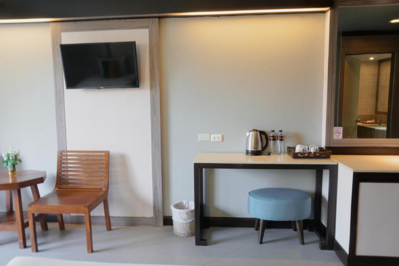 Sea Breeze Jomtien Resort Pattaya Exterior photo