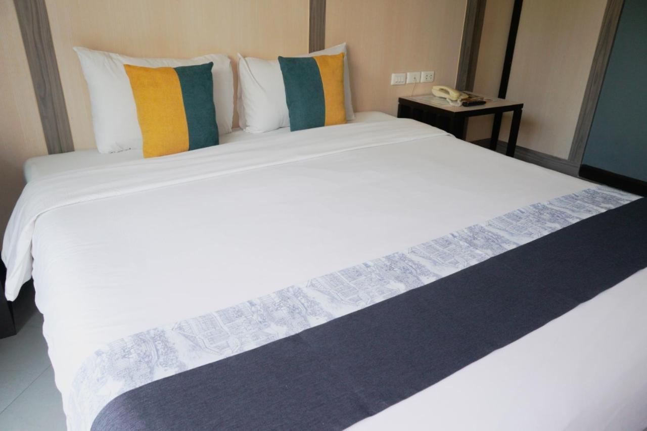 Sea Breeze Jomtien Resort Pattaya Exterior photo