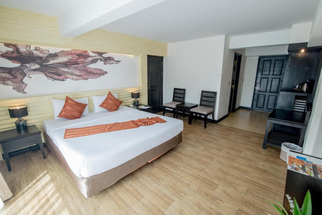 Sea Breeze Jomtien Resort Pattaya Exterior photo