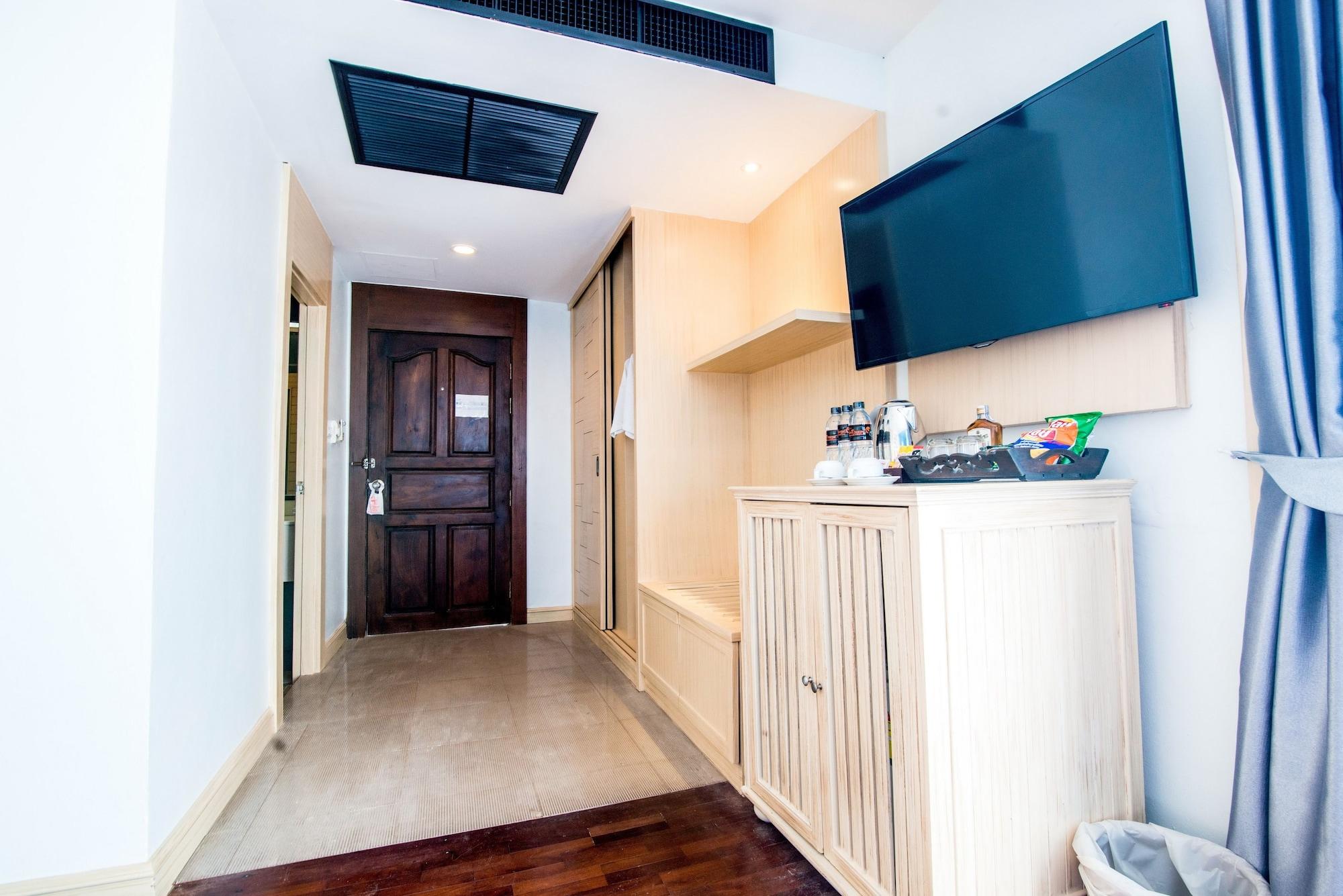 Sea Breeze Jomtien Resort Pattaya Exterior photo