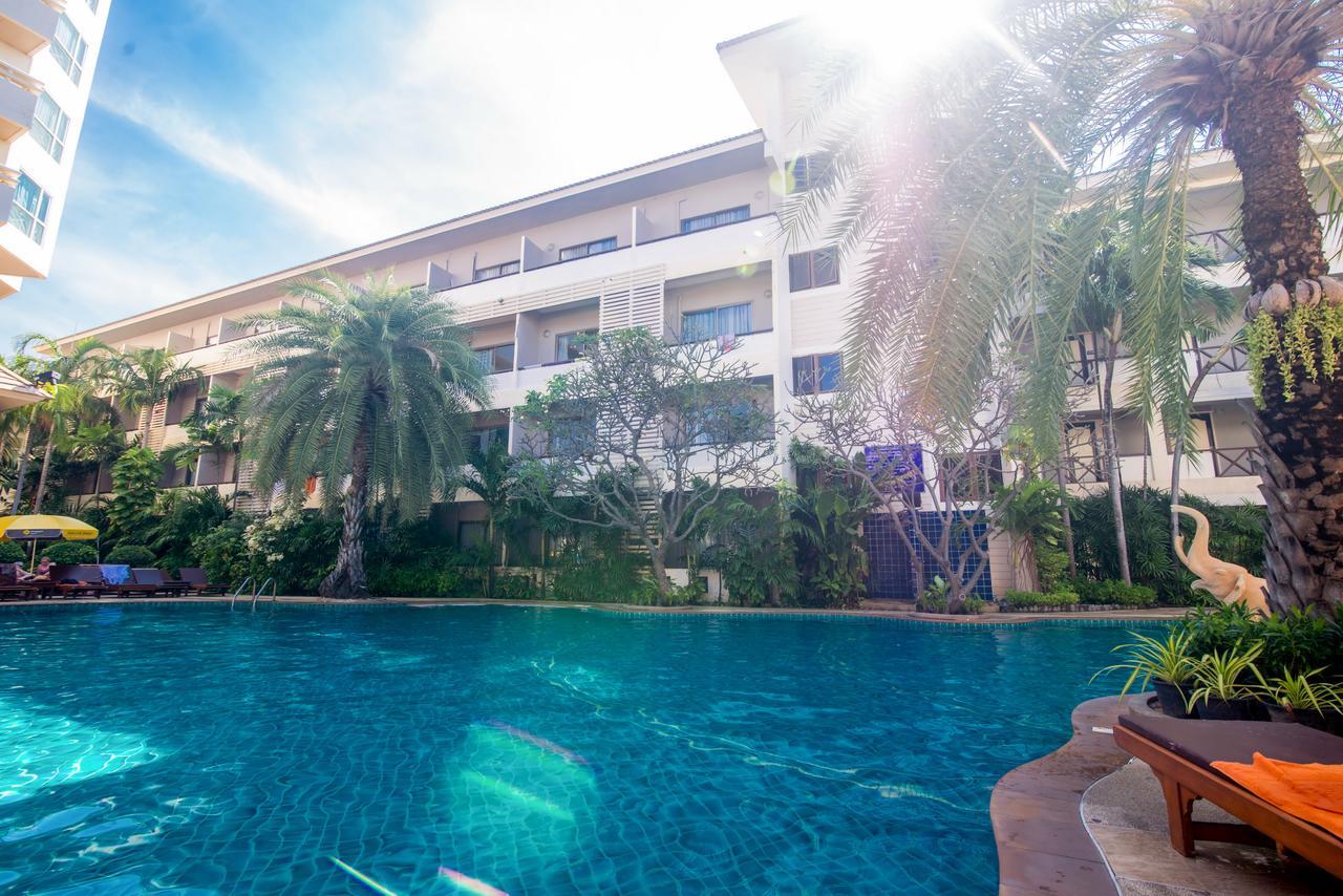 Sea Breeze Jomtien Resort Pattaya Exterior photo